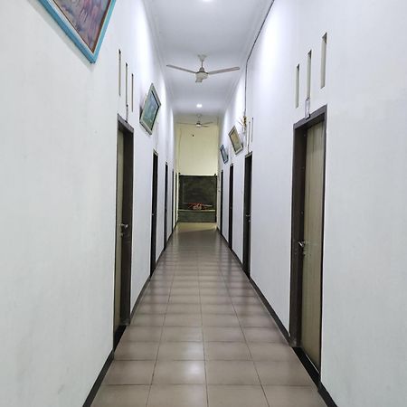 Reddoorz Syariah Near Universitas Batanghari Jambi Exterior photo